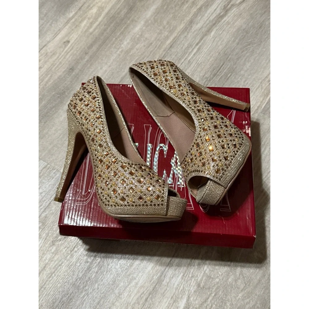 Delicacy champagne bling‎ heels size 7